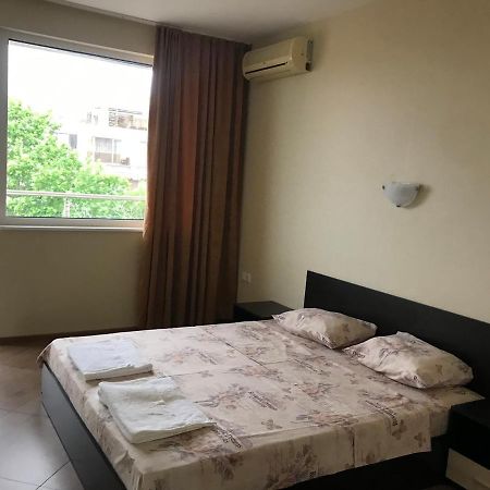Стаи И Апартаменти Под Наем Sveti Vlas Luaran gambar